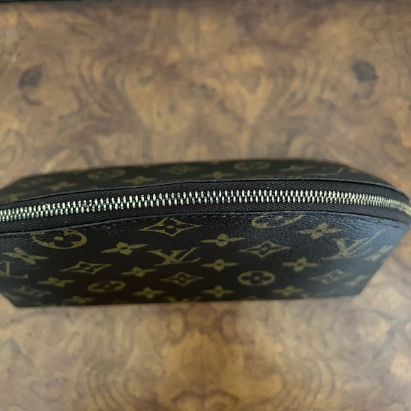 Louis Vuitton half moon bag - Picture 3 of 7
